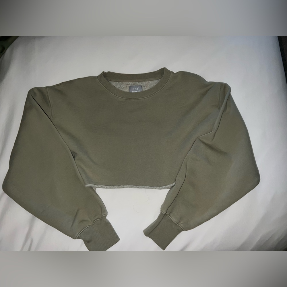 Aritzia TNA Cozy AF cropped sweatshirt